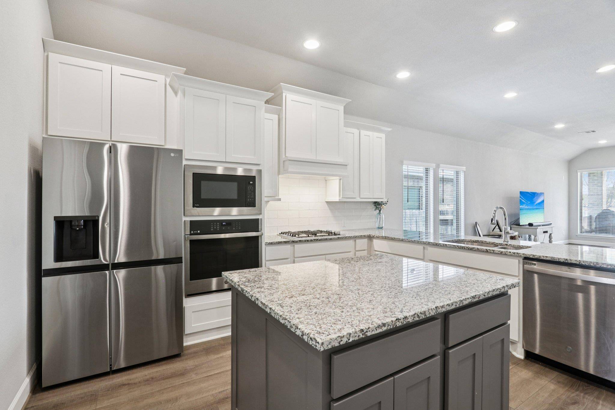 131 Ironbark BND, Bastrop, TX 78602