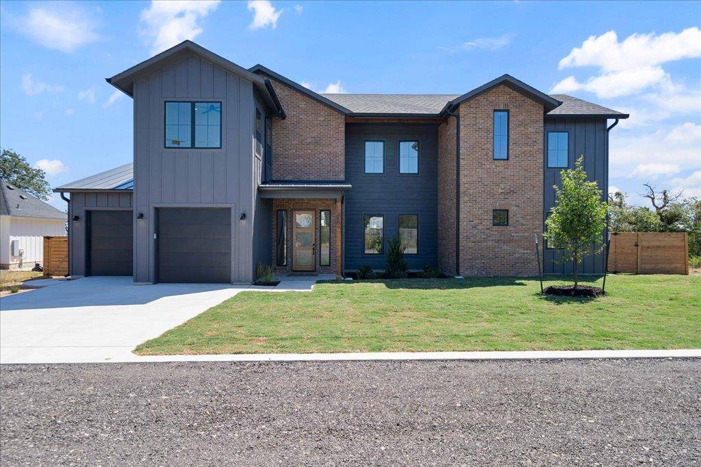 8609 Nina LN, Jonestown, TX 78645