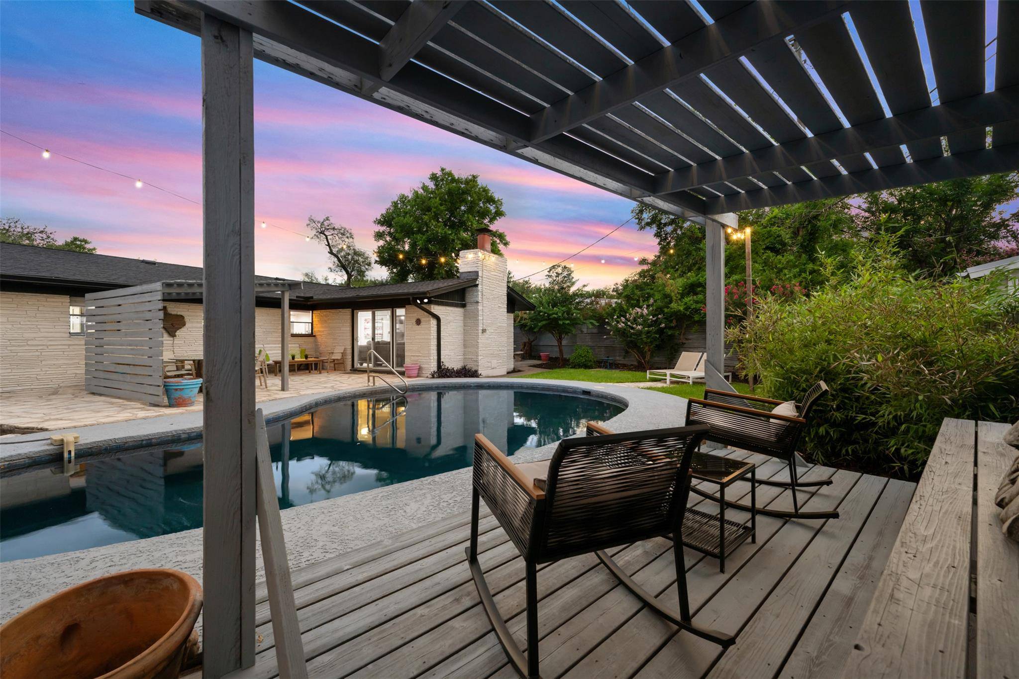 1806 Rogge LN, Austin, TX 78723