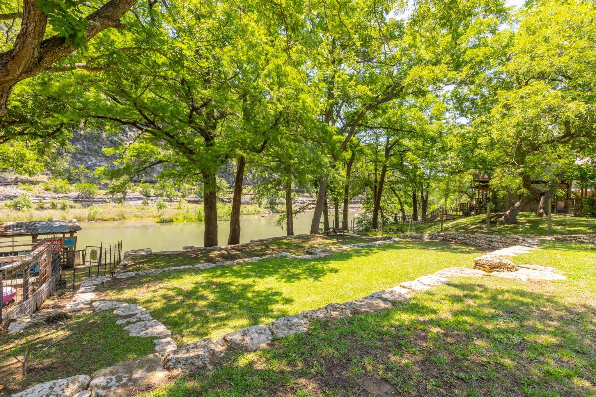8560 RIVER RD RD, New Braunfels, TX 78132