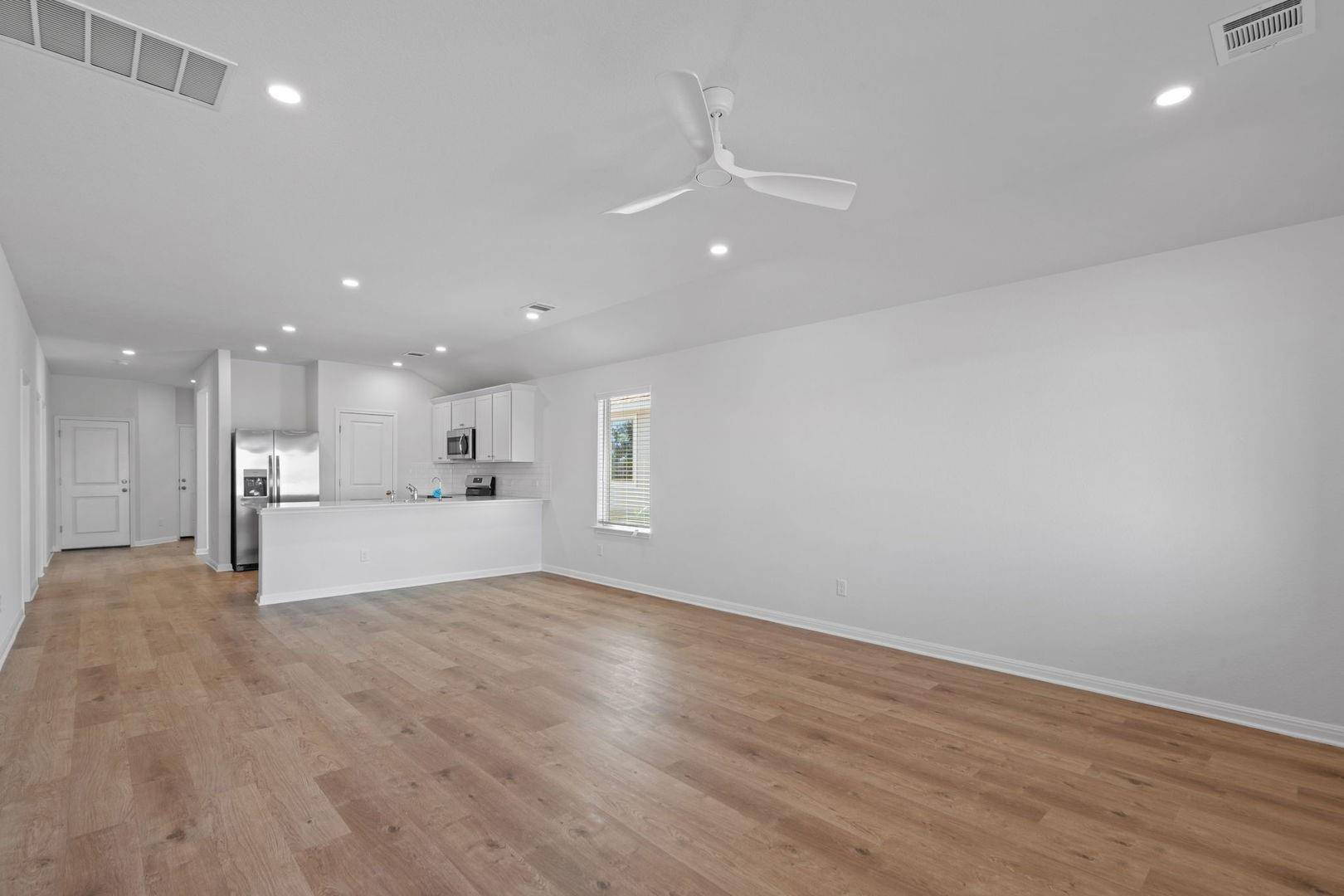 133 Hatari TRL, Jarrell, TX 76537