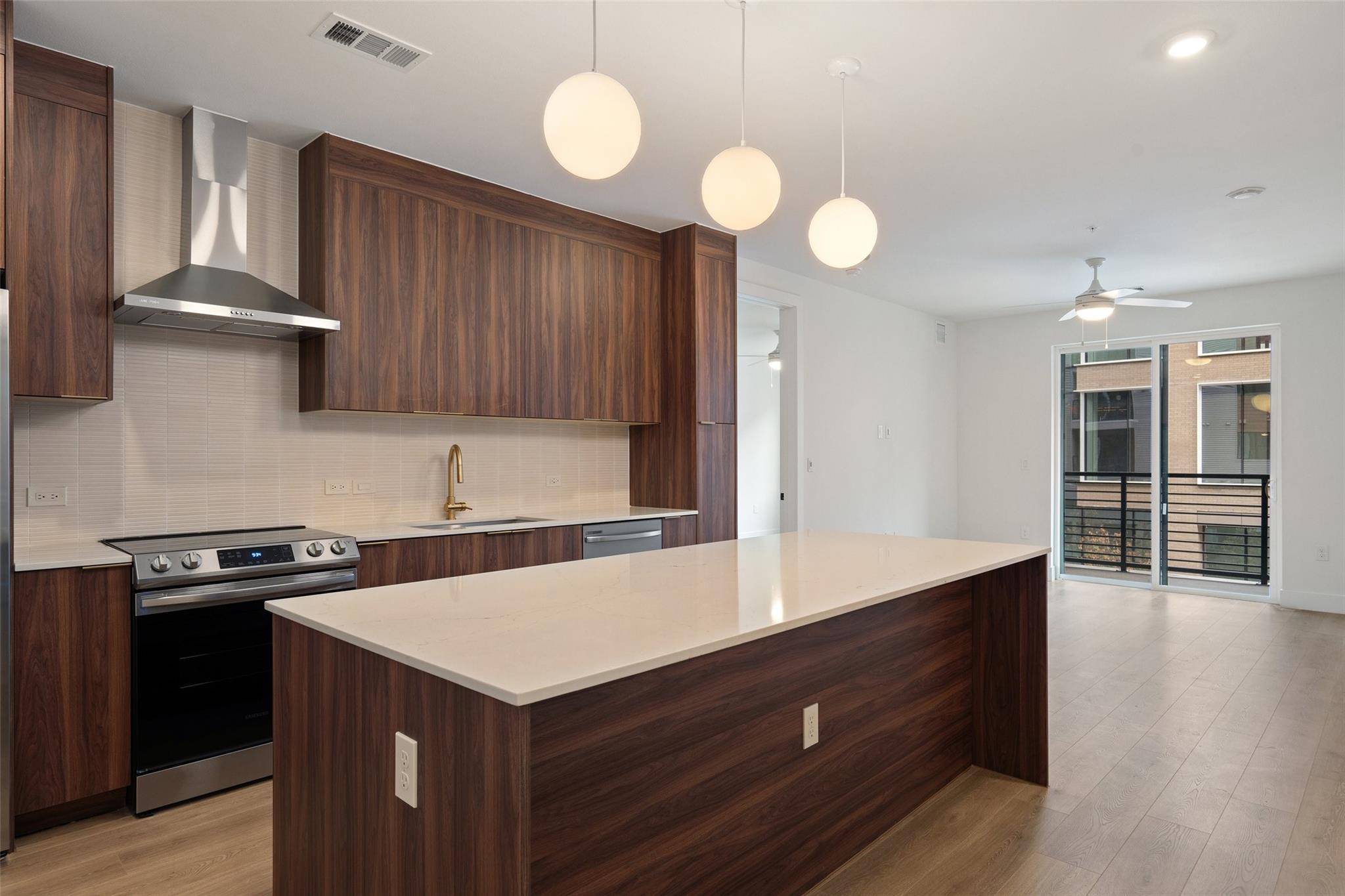 1701 Simond Ave #206, Austin, TX 78723