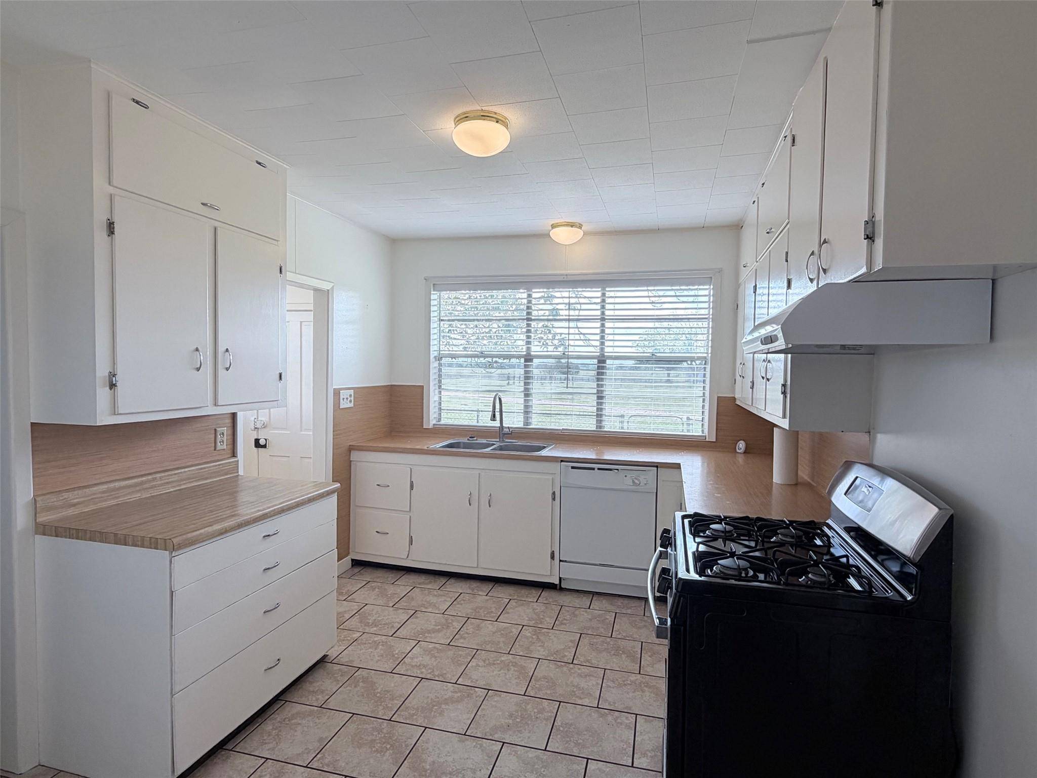 500 Greasy BND, Smithville, TX 78957