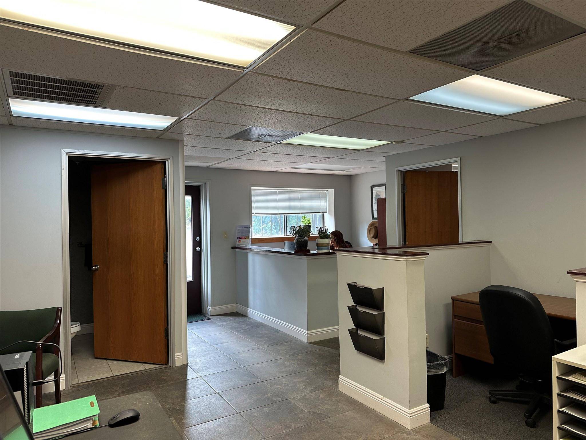 8862 W U S HY 290 HWY W, Austin, TX 78736