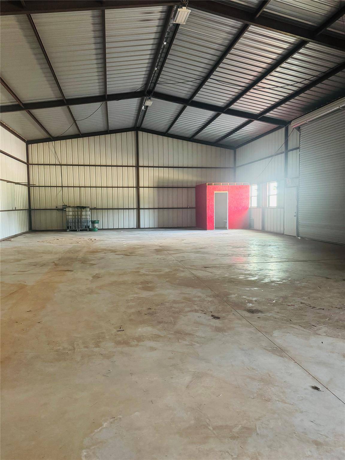 12500 S US Hwy 183 #F, Luling, TX 78648