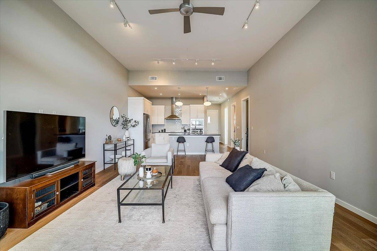 5921 Hiline RD #1204, Austin, TX 78734