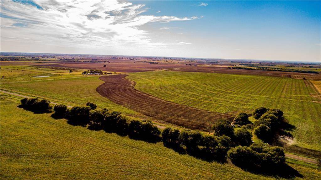 450 Fm 1063, Thrall, TX 76578