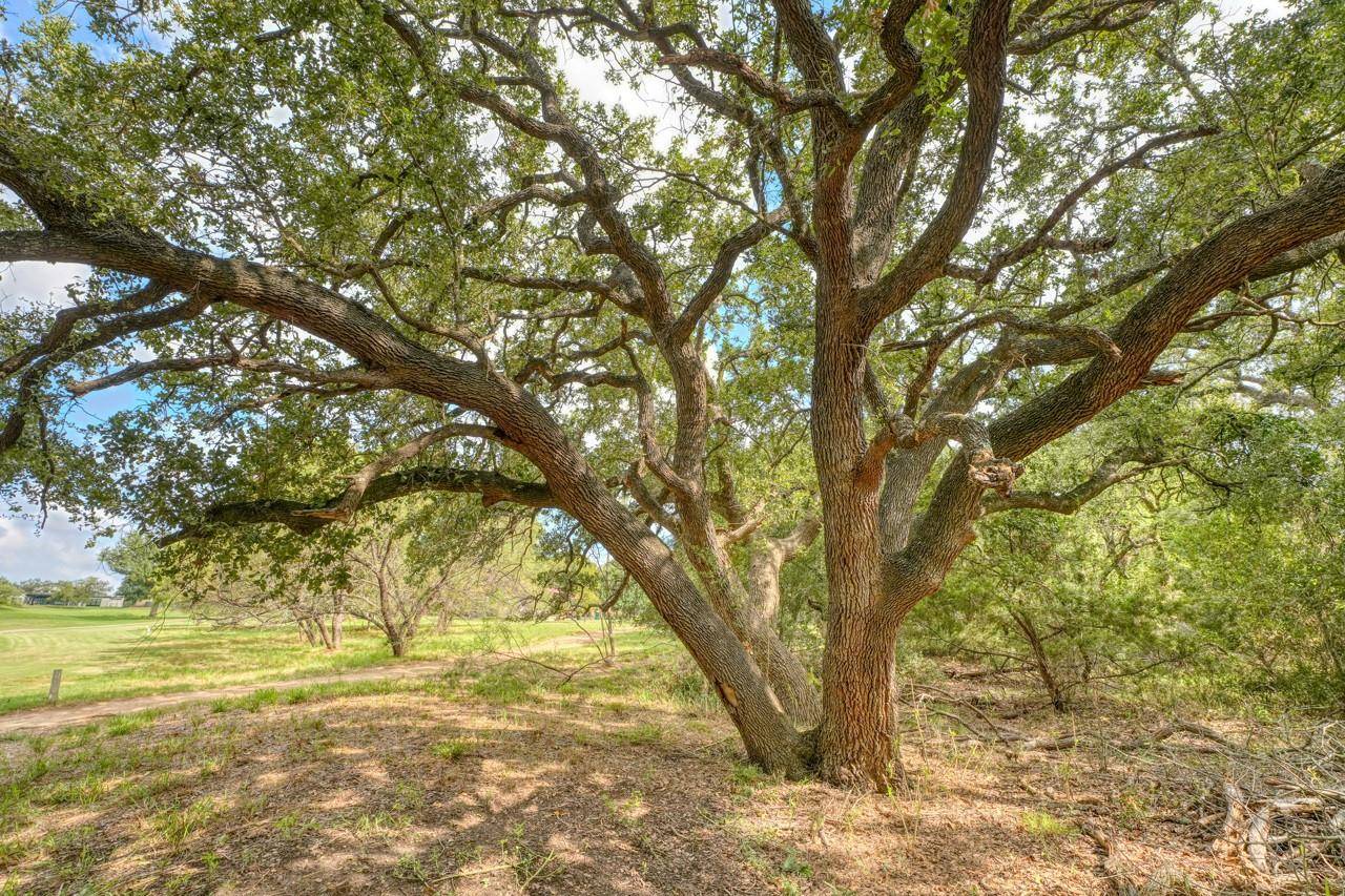 512 Flintstone, Horseshoe Bay, TX 78657