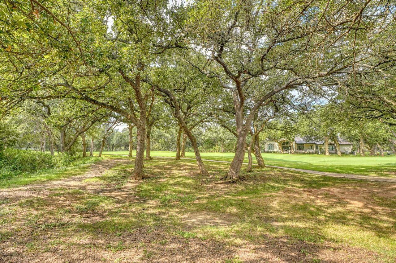 512 Flintstone, Horseshoe Bay, TX 78657