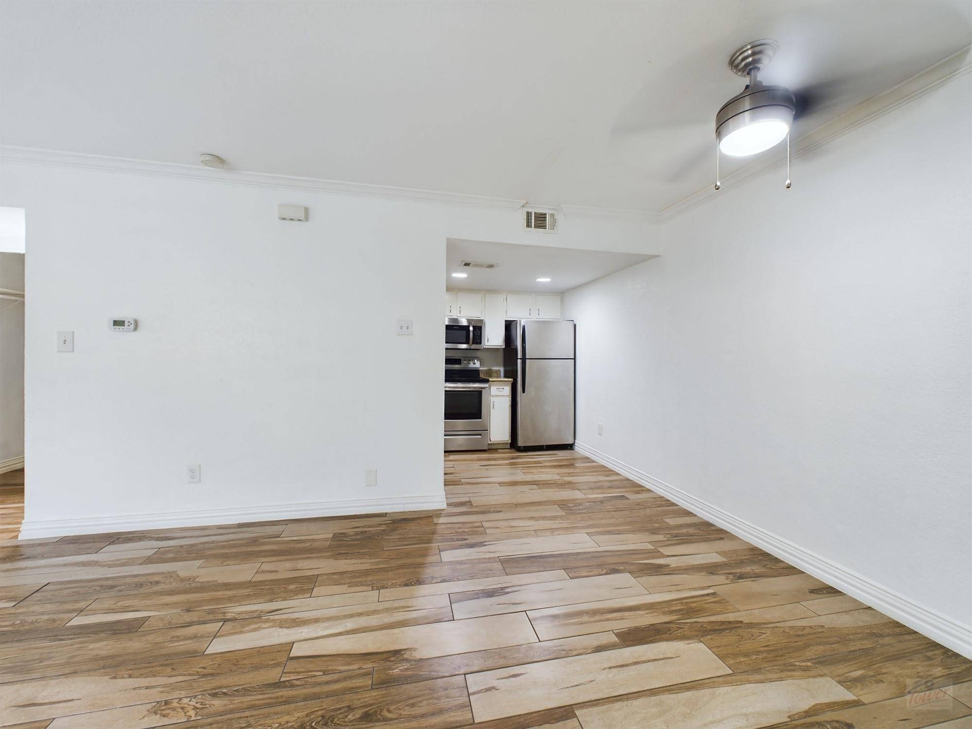2124 Burton DR #150, Austin, TX 78741