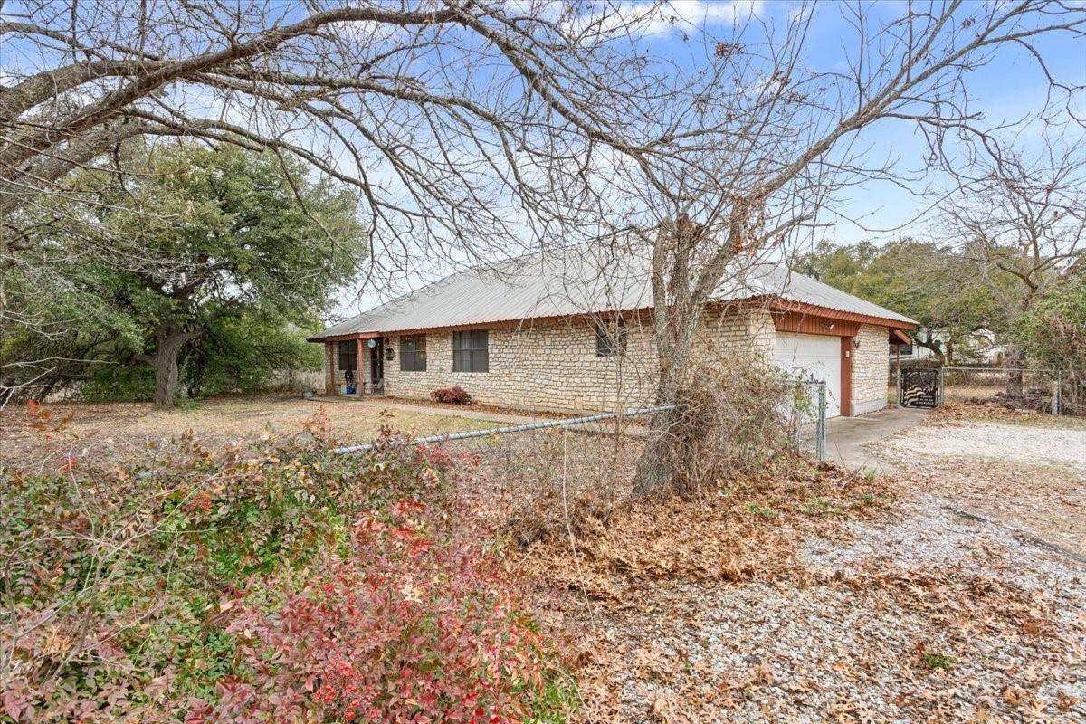200 County Road 320 ST, Bertram, TX 78605