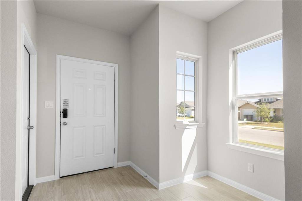 101 Driftwood LN, Bastrop, TX 78602