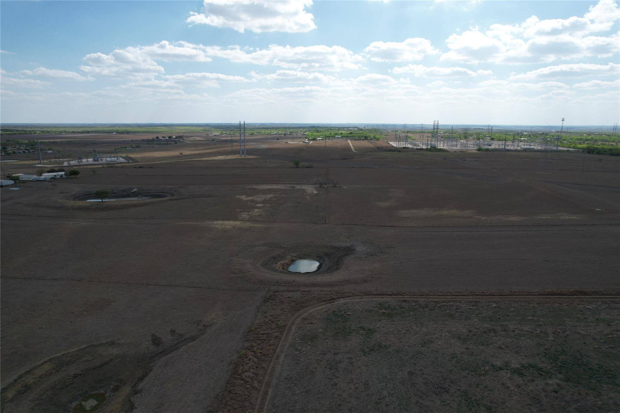 696 Williamson RD, Lockhart, TX 78644