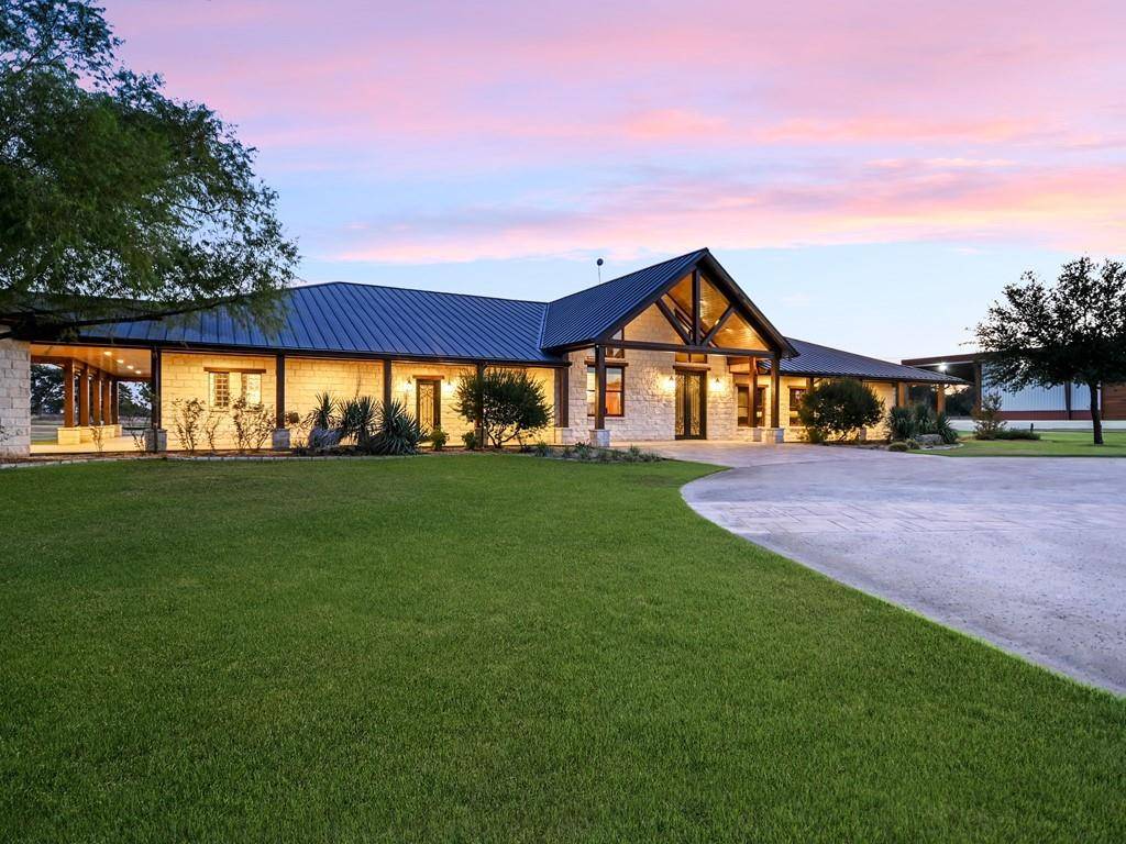 1584 County Road 226 RD, Giddings, TX 78942