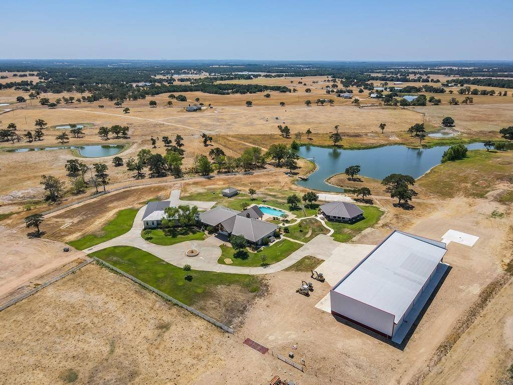 1584 County Road 226 RD, Giddings, TX 78942