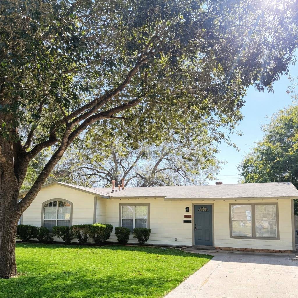 1403 Alcoa Ave, Rockdale, TX 76567