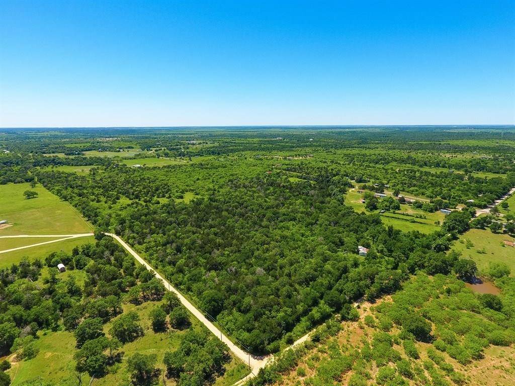 000 Carter RD, Dale, TX 78616
