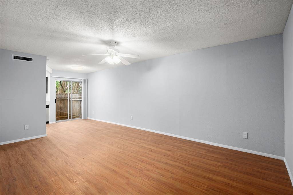 3415 Menchaca RD #109, Austin, TX 78704