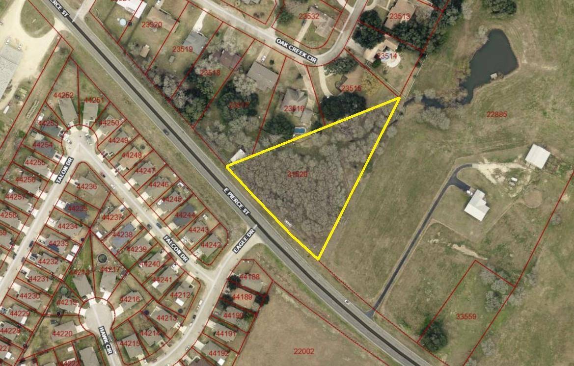 TBD Pierce ST, Luling, TX 78648