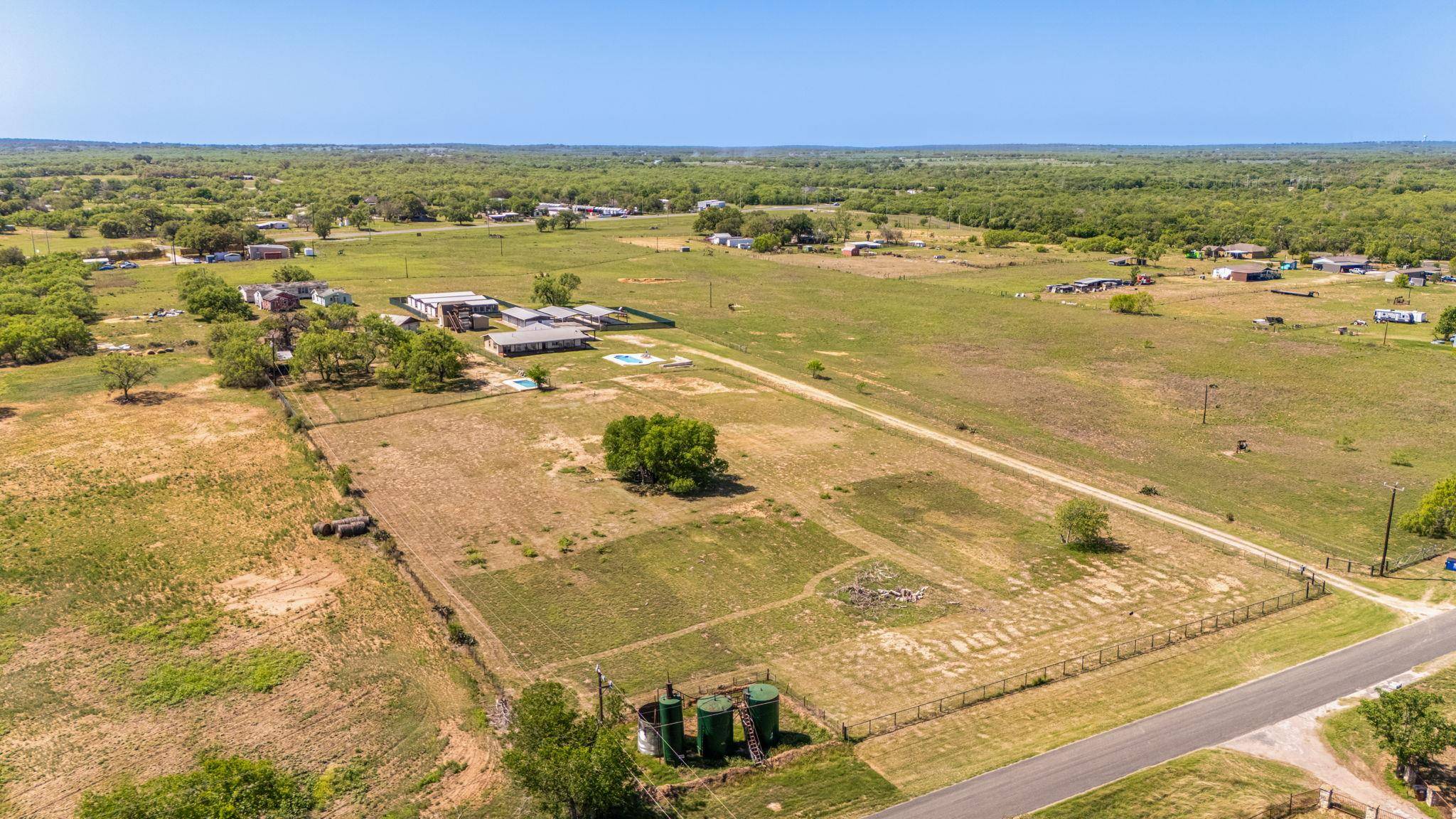 5800 Curran DR, Von Ormy, TX 78073