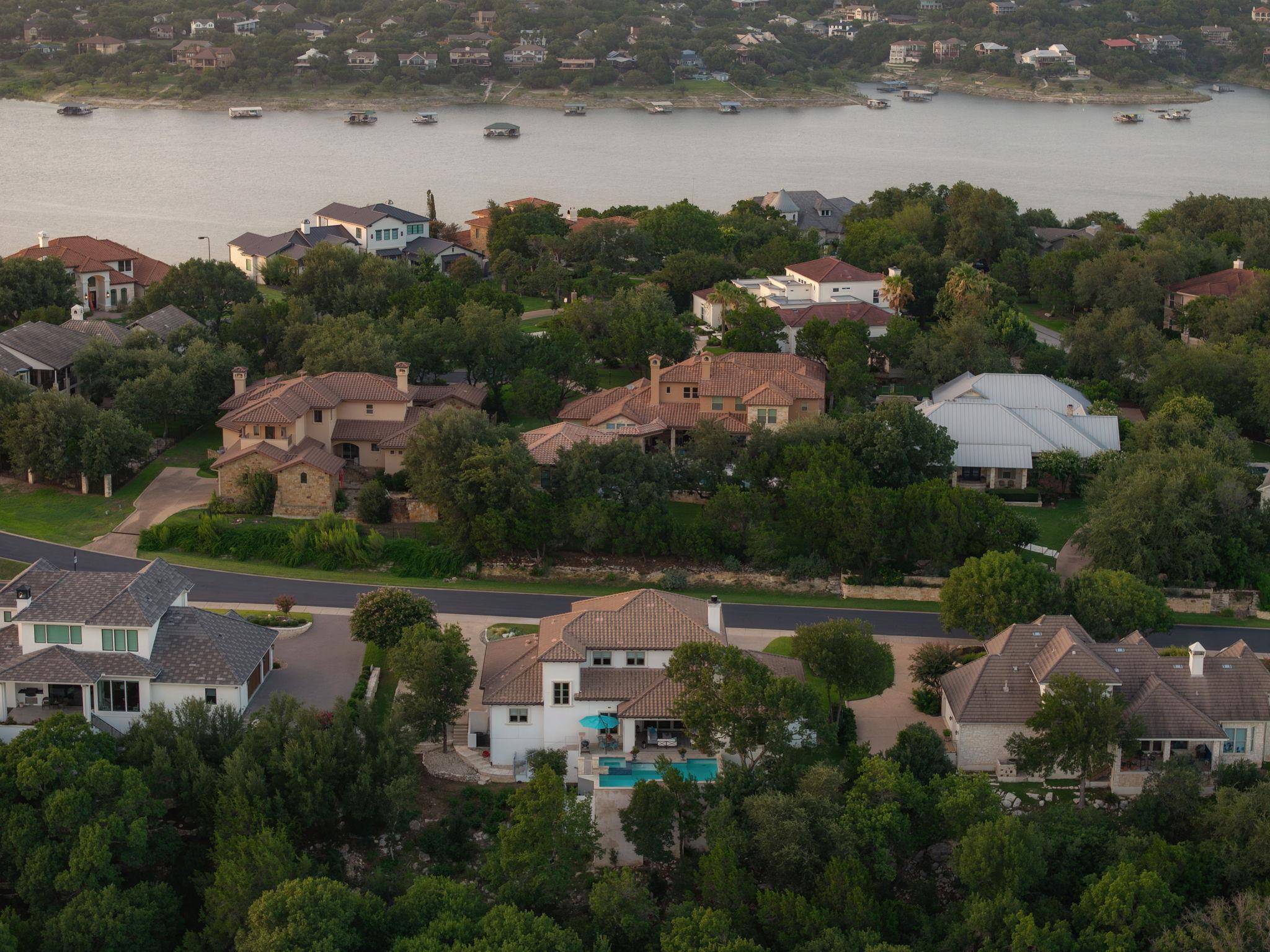 609 Lake Estates DR, Austin, TX 78734