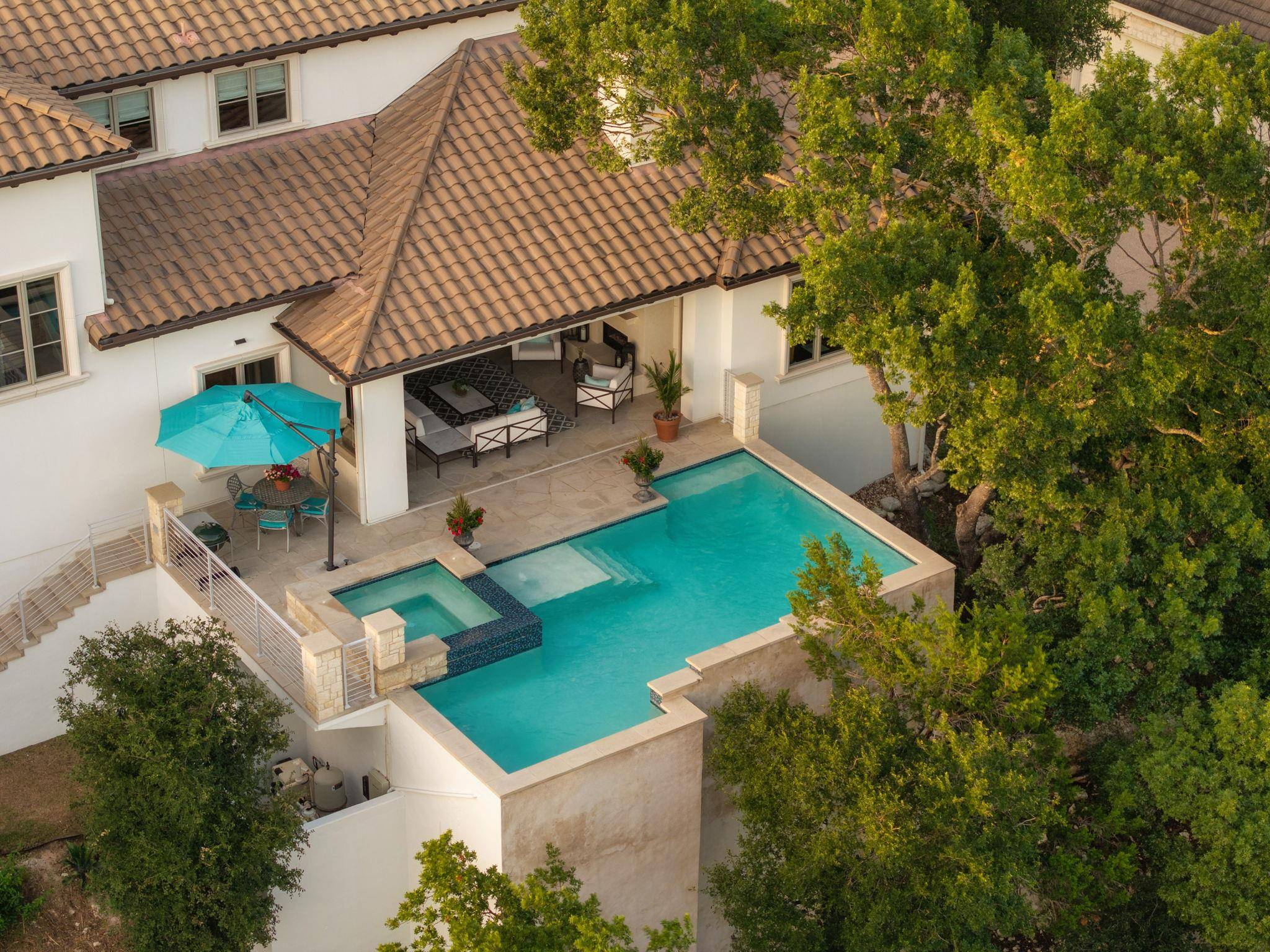 609 Lake Estates DR, Austin, TX 78734
