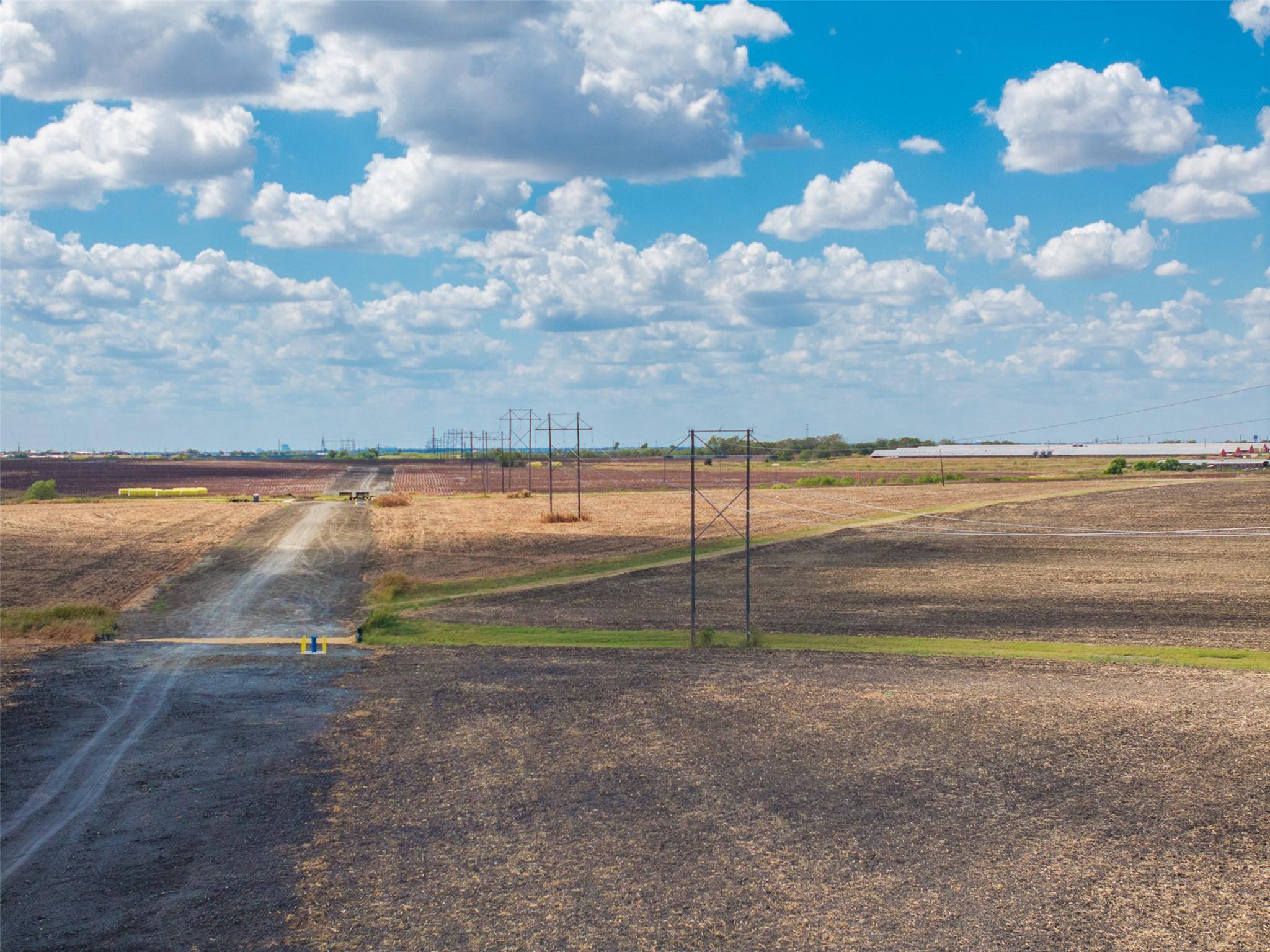 000 Wells LN, Manor, TX 78653