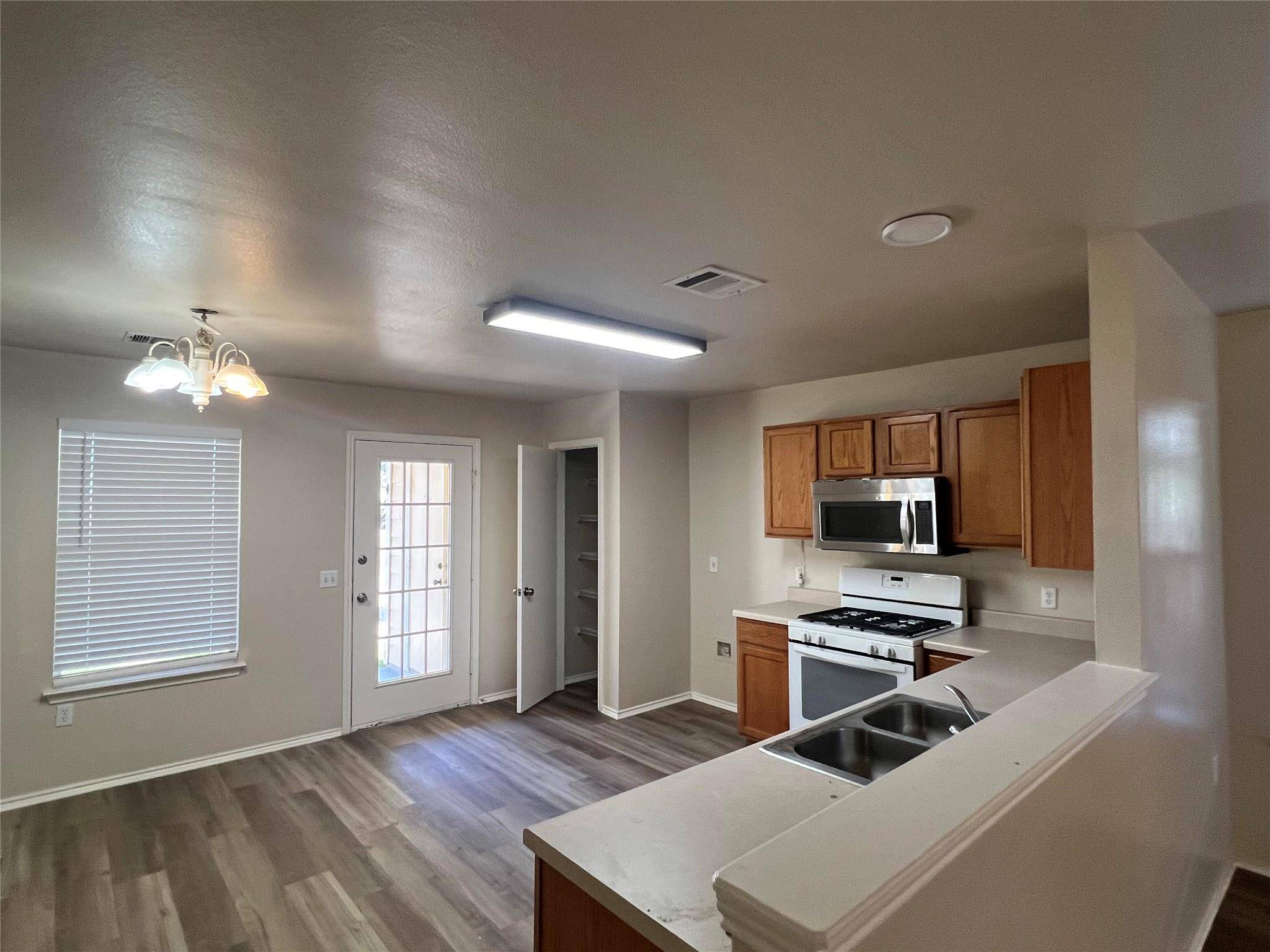 11512 Melstone DR, Manor, TX 78653