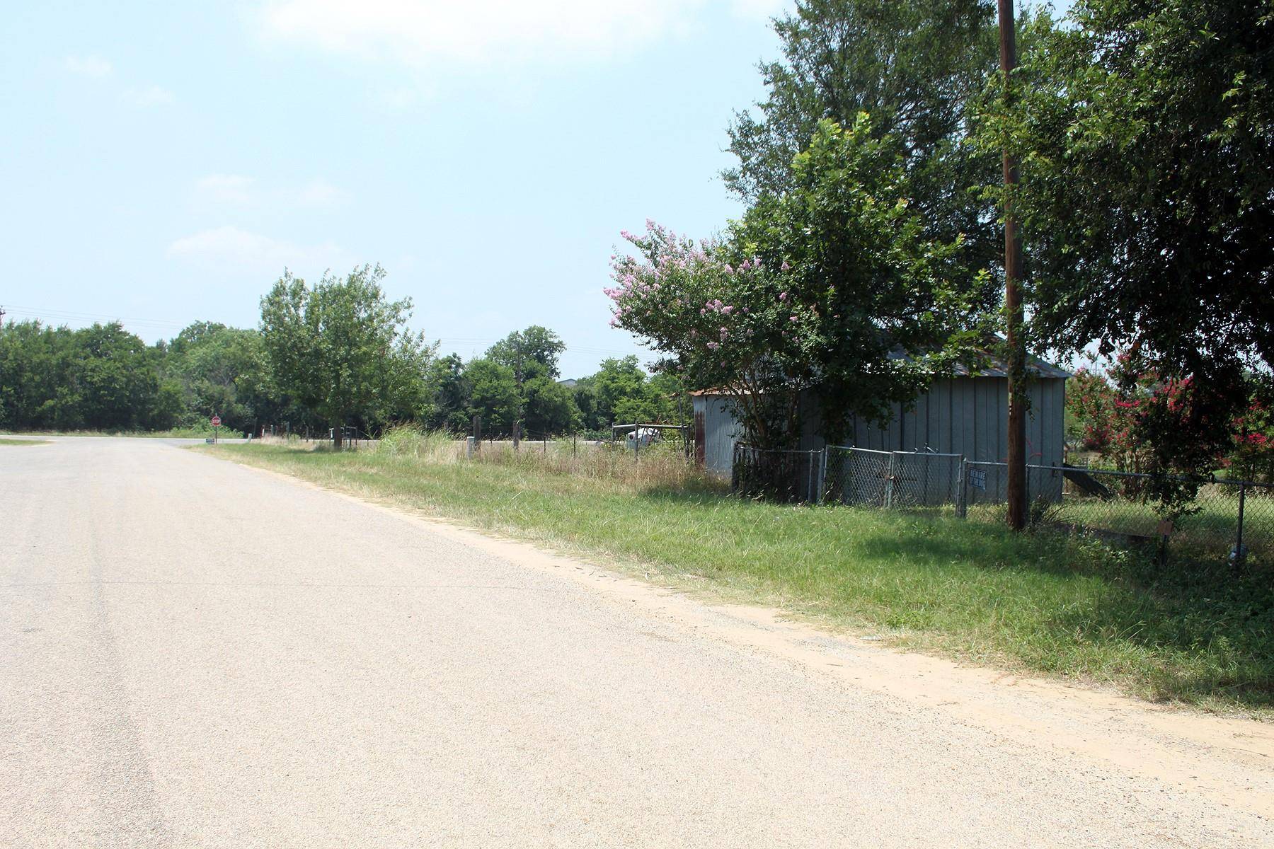 108 Sorrel ST, Red Rock, TX 78662