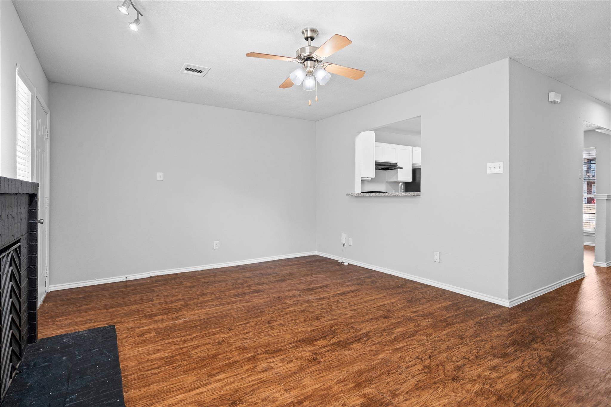 1806 River Crossing CR CIR #A, Austin, TX 78741