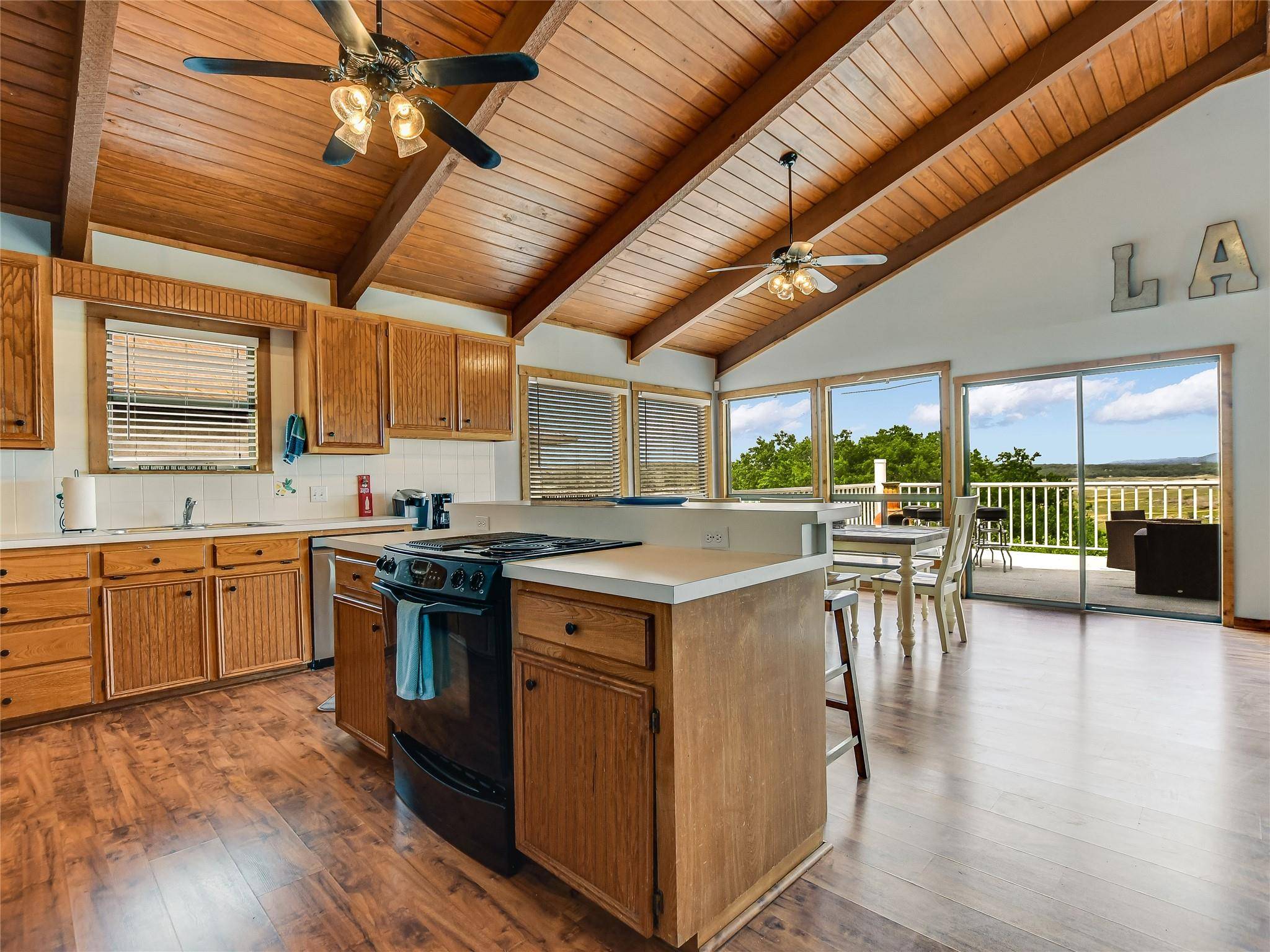 3714 PARLIAMENT CV, Lago Vista, TX 78645