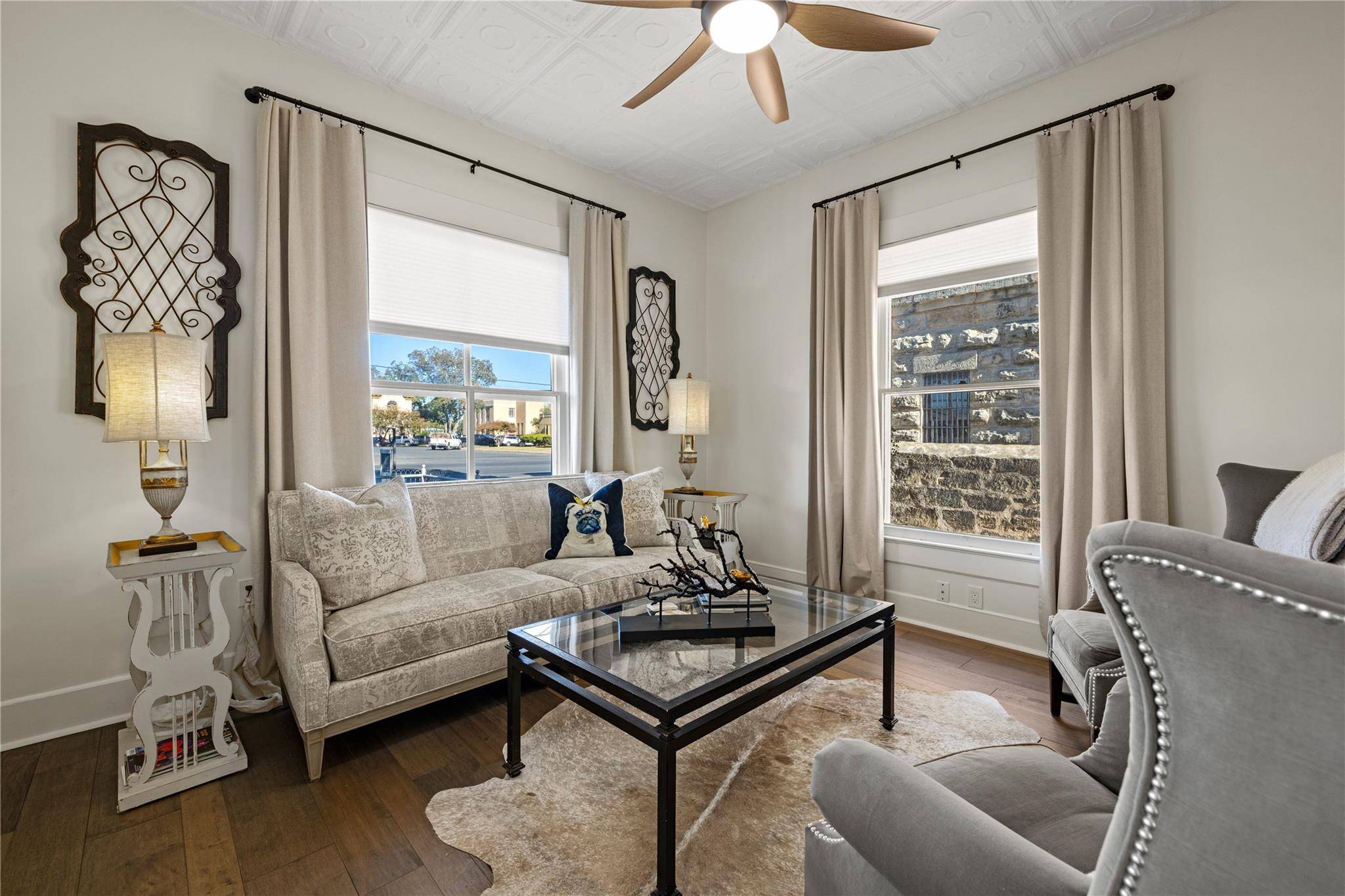 119 W San Antonio ST, Fredericksburg, TX 78624