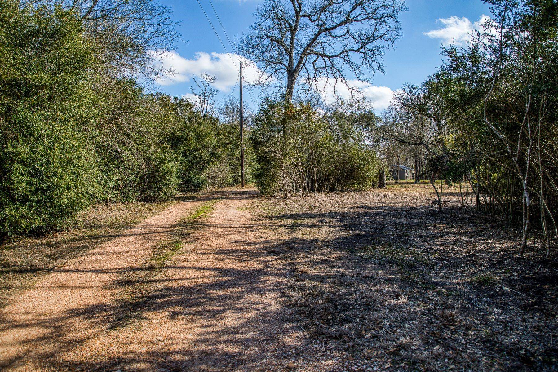 9865 Fm 2981, Fayetteville, TX 78940