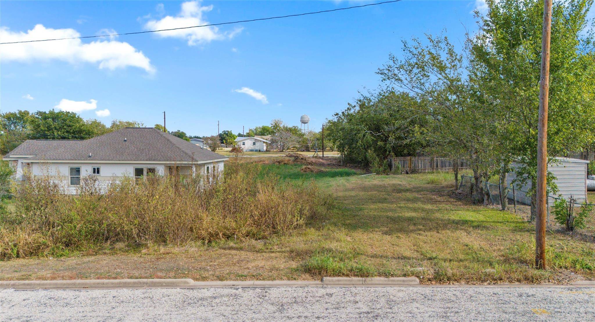 366 N Dallas ST, Giddings, TX 78942