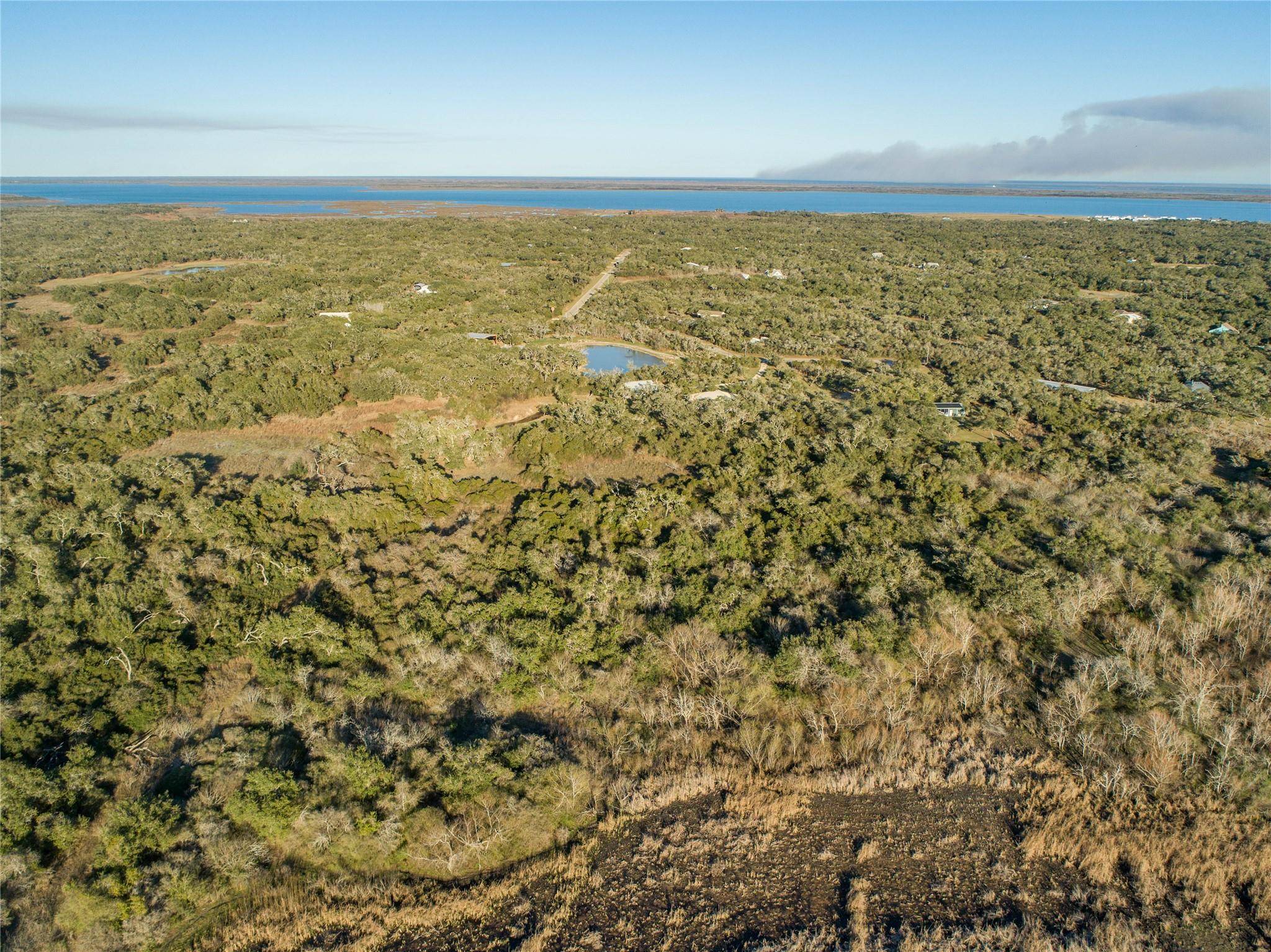 6498 N Hwy 35, Rockport, TX 78382