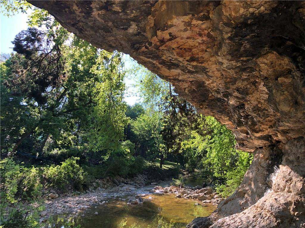 1113 W 31 ST, Austin, TX 78705