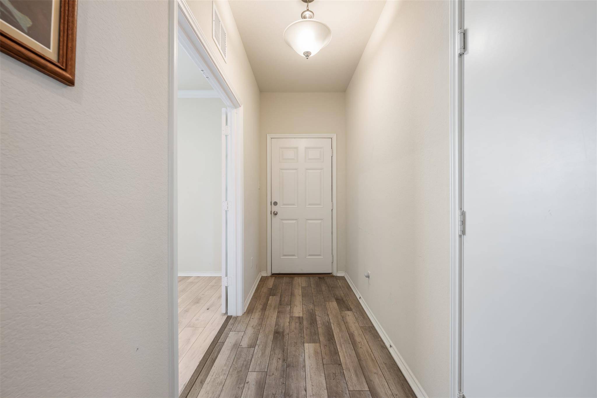 225 Gunther WAY, Taylor, TX 76574