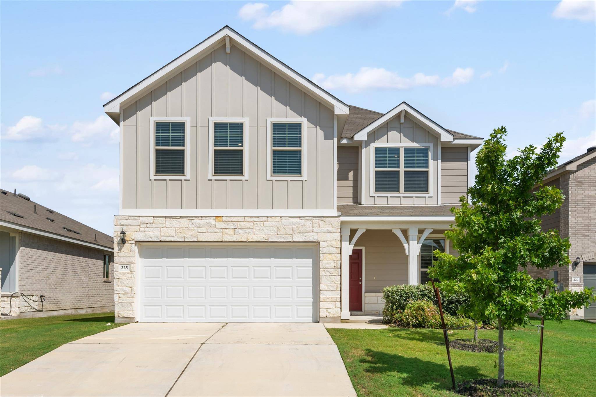 225 Gunther WAY, Taylor, TX 76574
