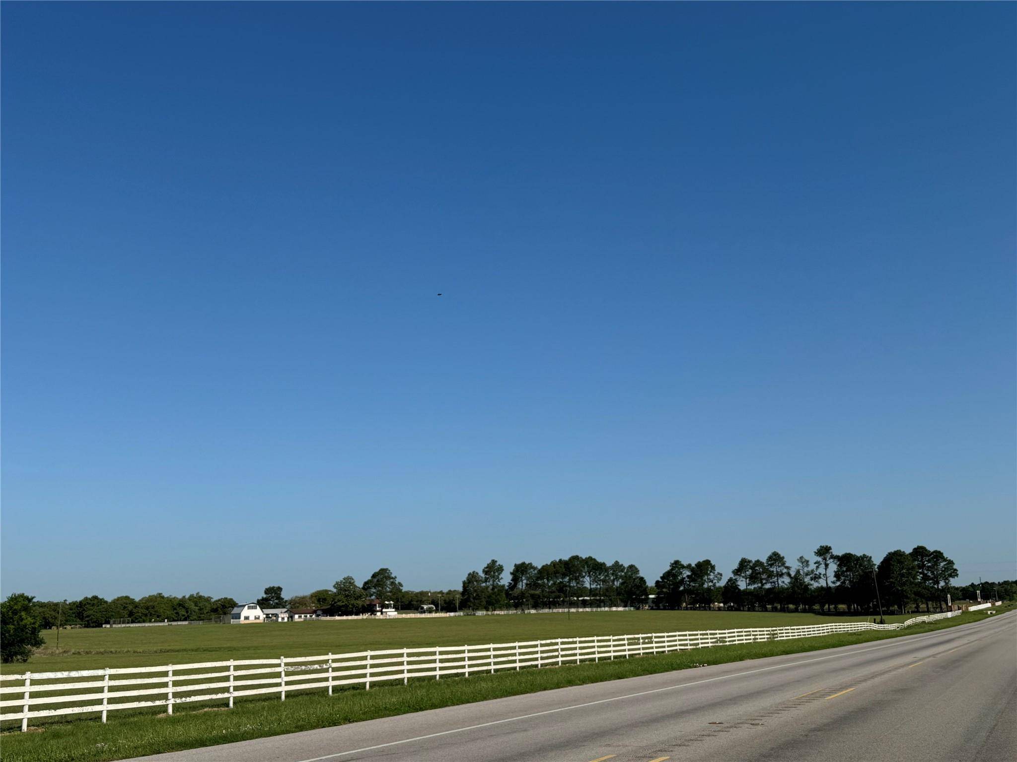 2520 Hwy 304, Smithville, TX 78957