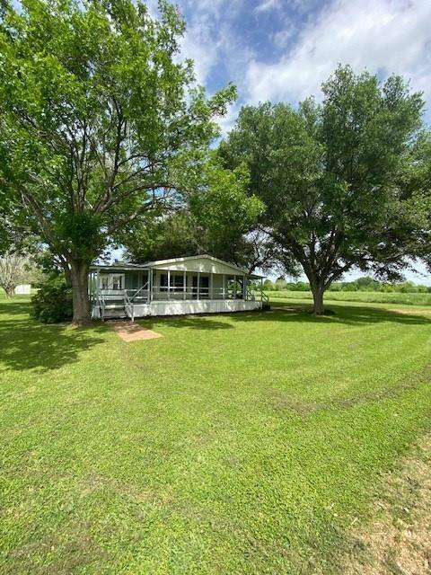 9202 N FM 331, Bellville, TX 77418