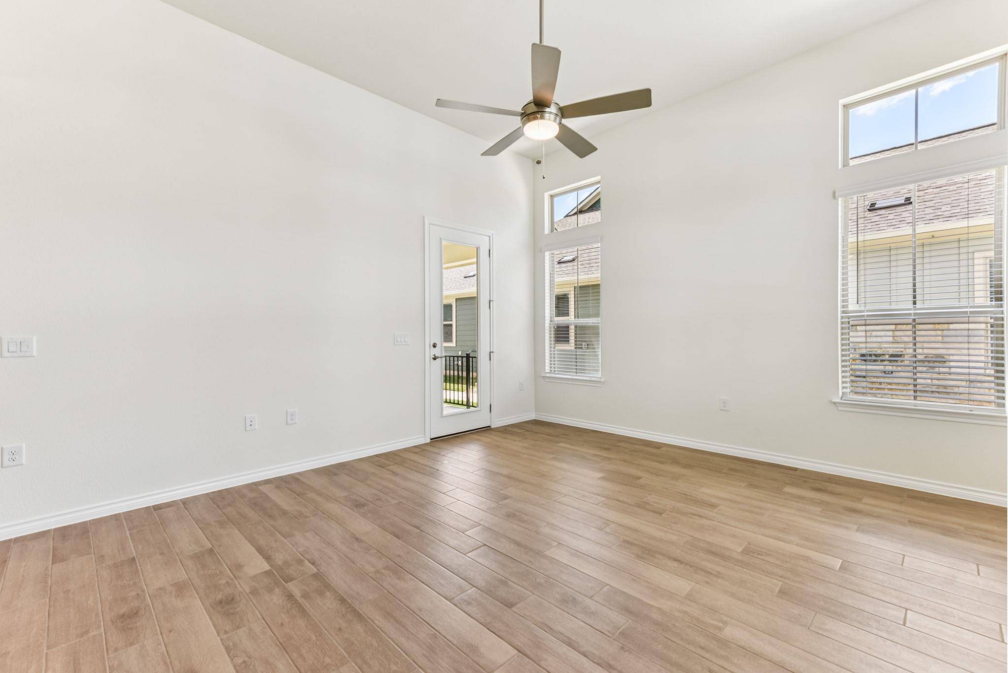 104 Maceo WAY #102, San Marcos, TX 78666