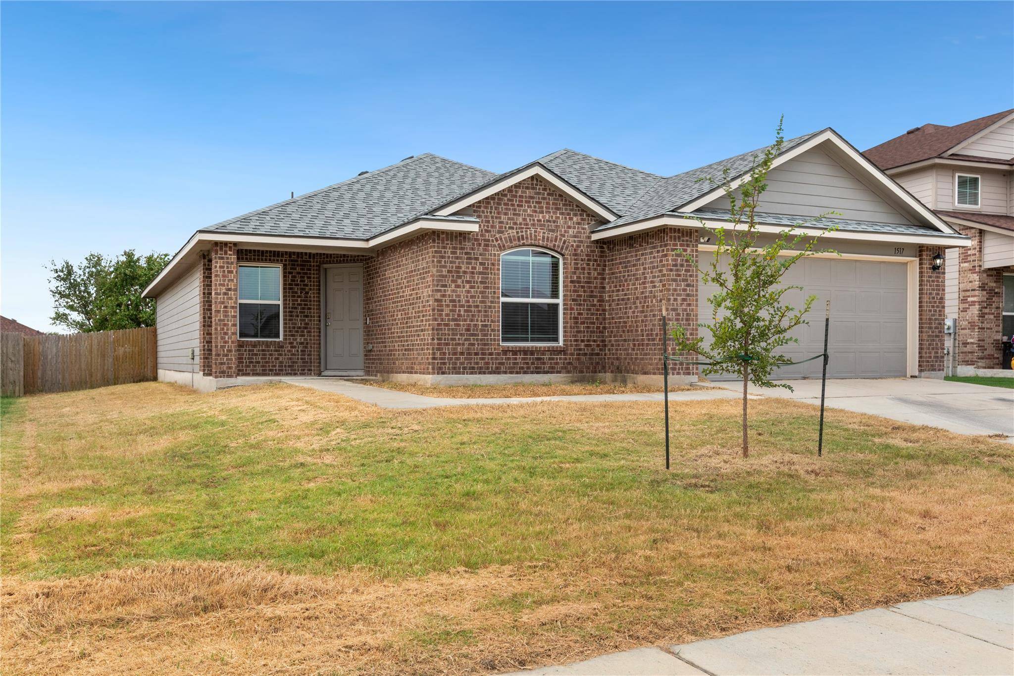 1517 Birmingham DR, Seguin, TX 78155