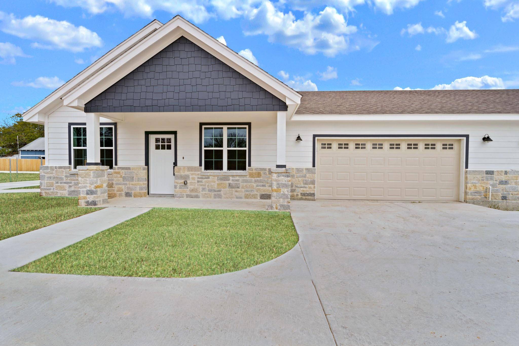 224 Alves LN #1, New Braunfels, TX 78130