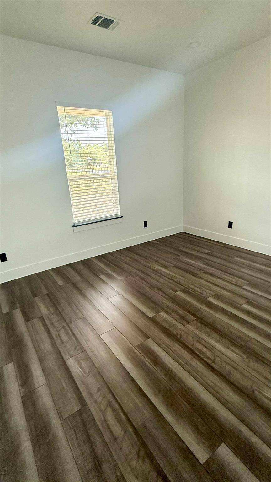 146 Buena Fortuna RD, Elgin, TX 78621