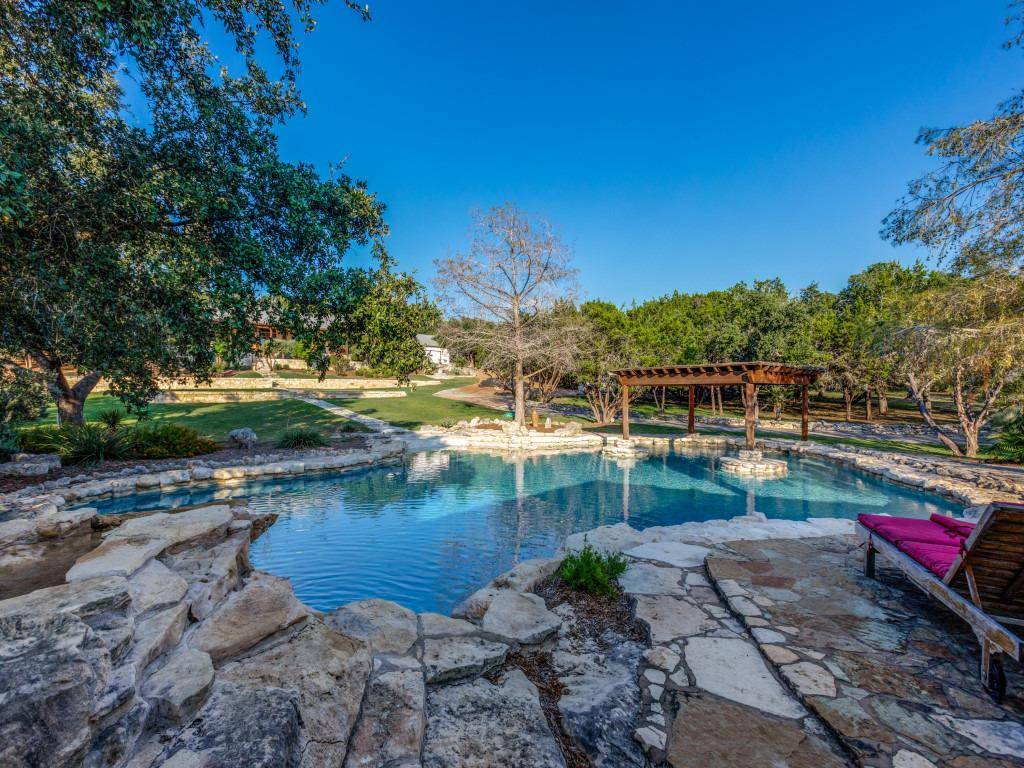 160 Wimberley Ranch DR, Wimberley, TX 78676