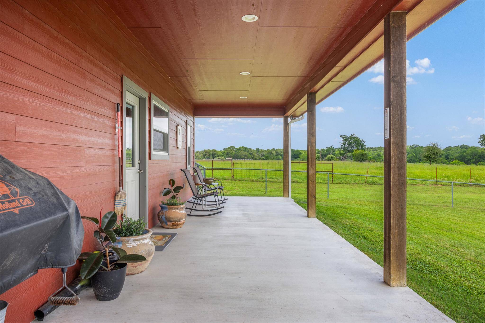 1122 County Road 344 RD, Lexington, TX 78947