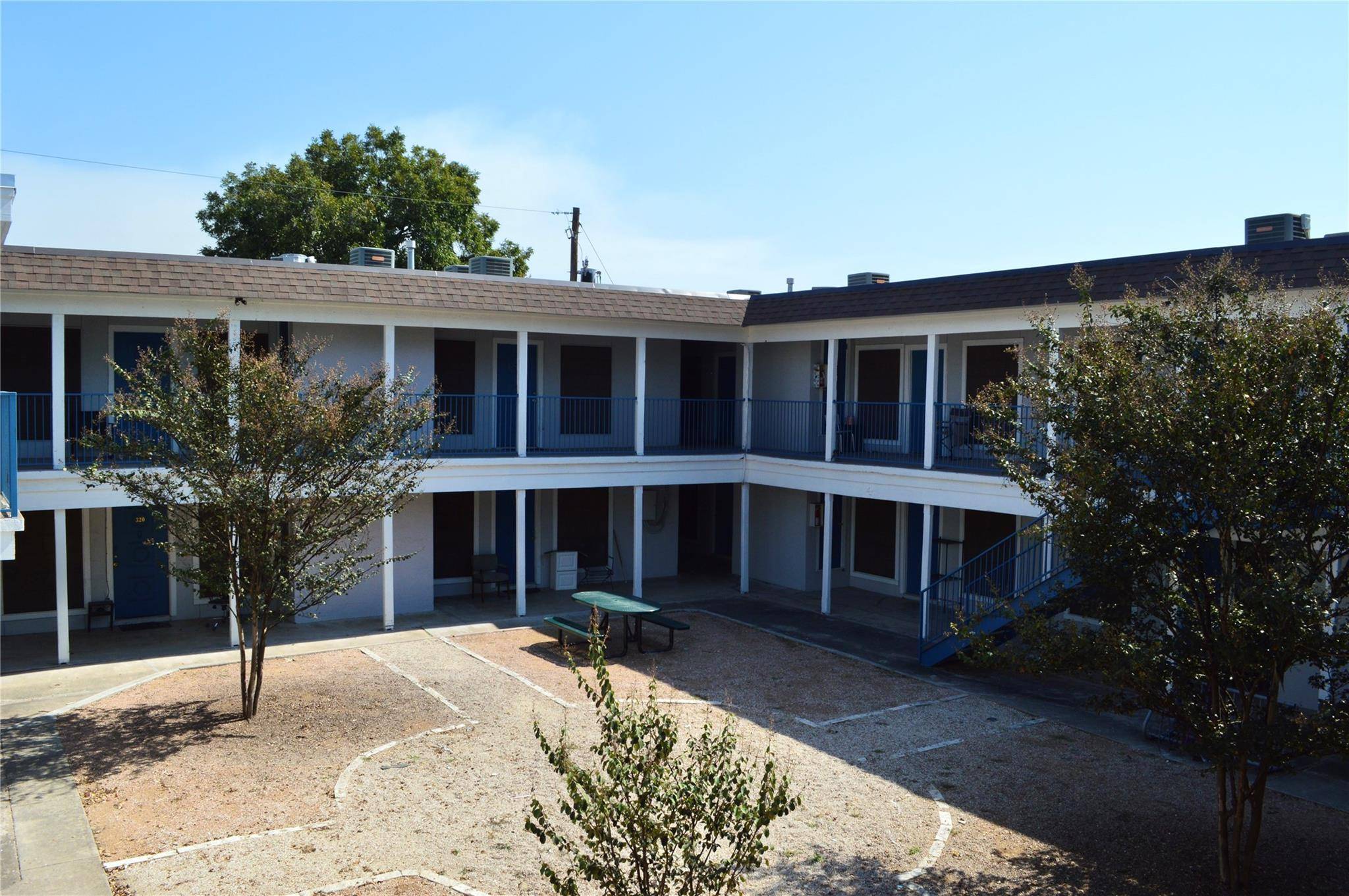 4709 Harmon Ave #413, Austin, TX 78751