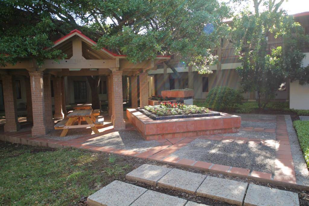12325 Hymeadow Bdg 2 DR #201, Austin, TX 78750