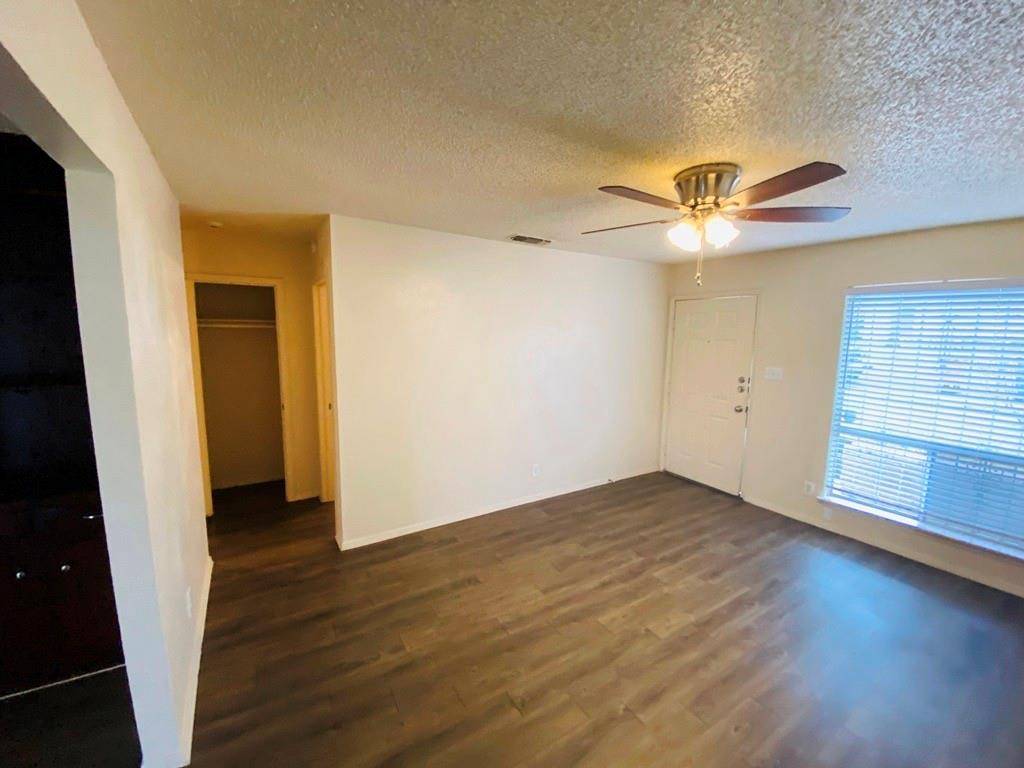 1710 Ledgewood DR #B, Austin, TX 78758