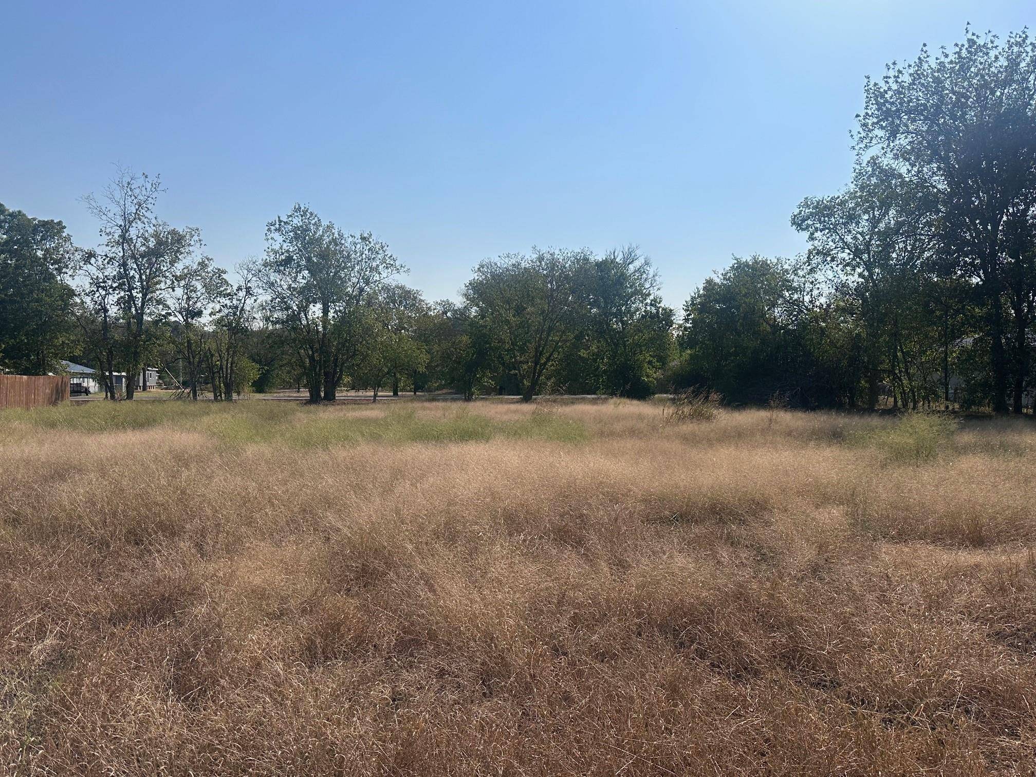 2204 Water ST, Bastrop, TX 78602